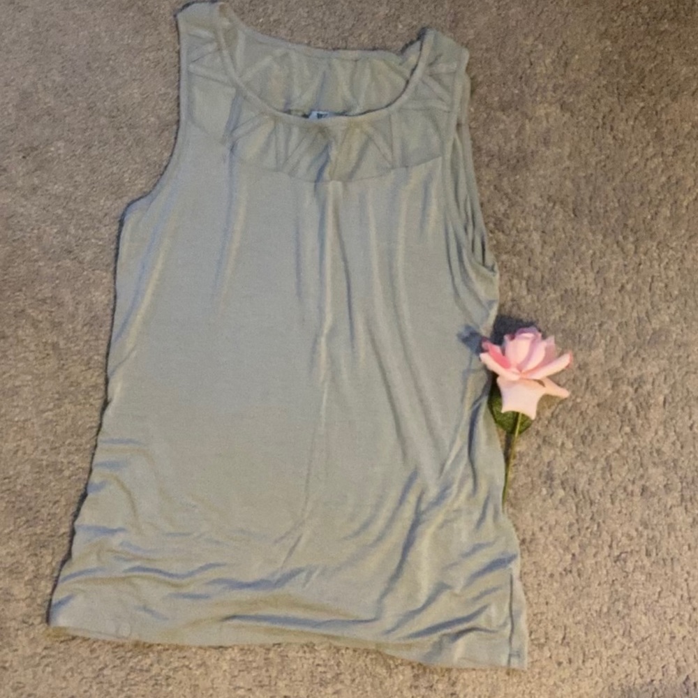 Worthington | Sleeveless Top